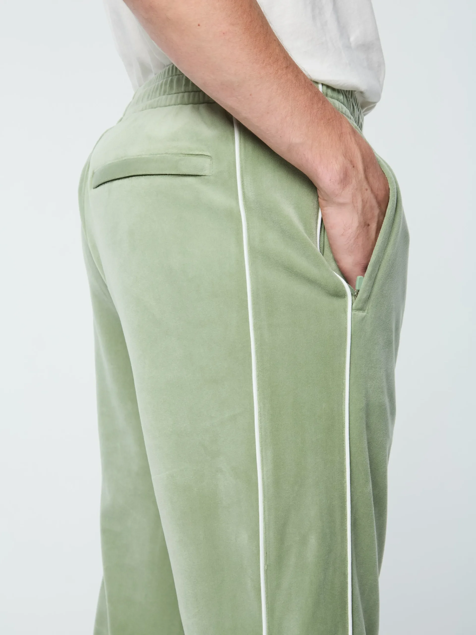 Sergio Tacchini Lioni Velour Track Pant- HEDGE GREEN New